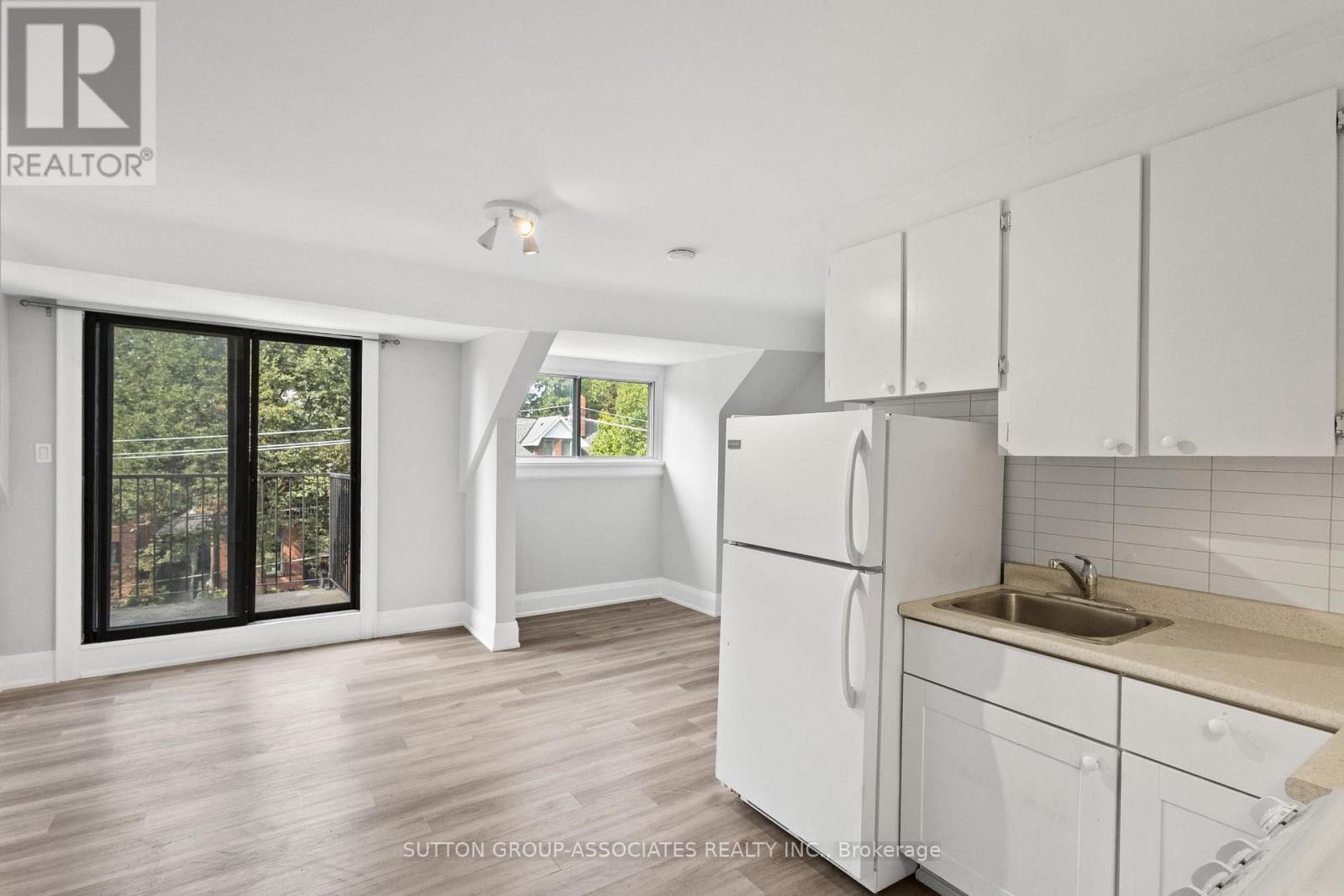 415 BRUNSWICK AVENUE - 5
