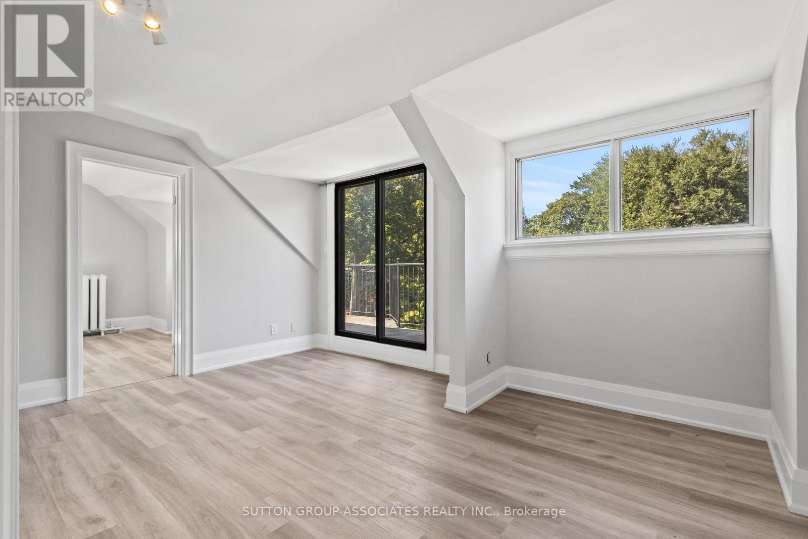 415 BRUNSWICK AVENUE - 7