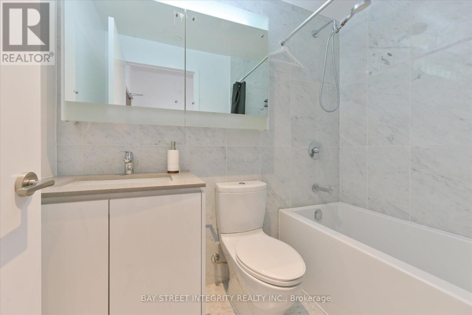 #903 117 MCMAHON DRIVE - 14