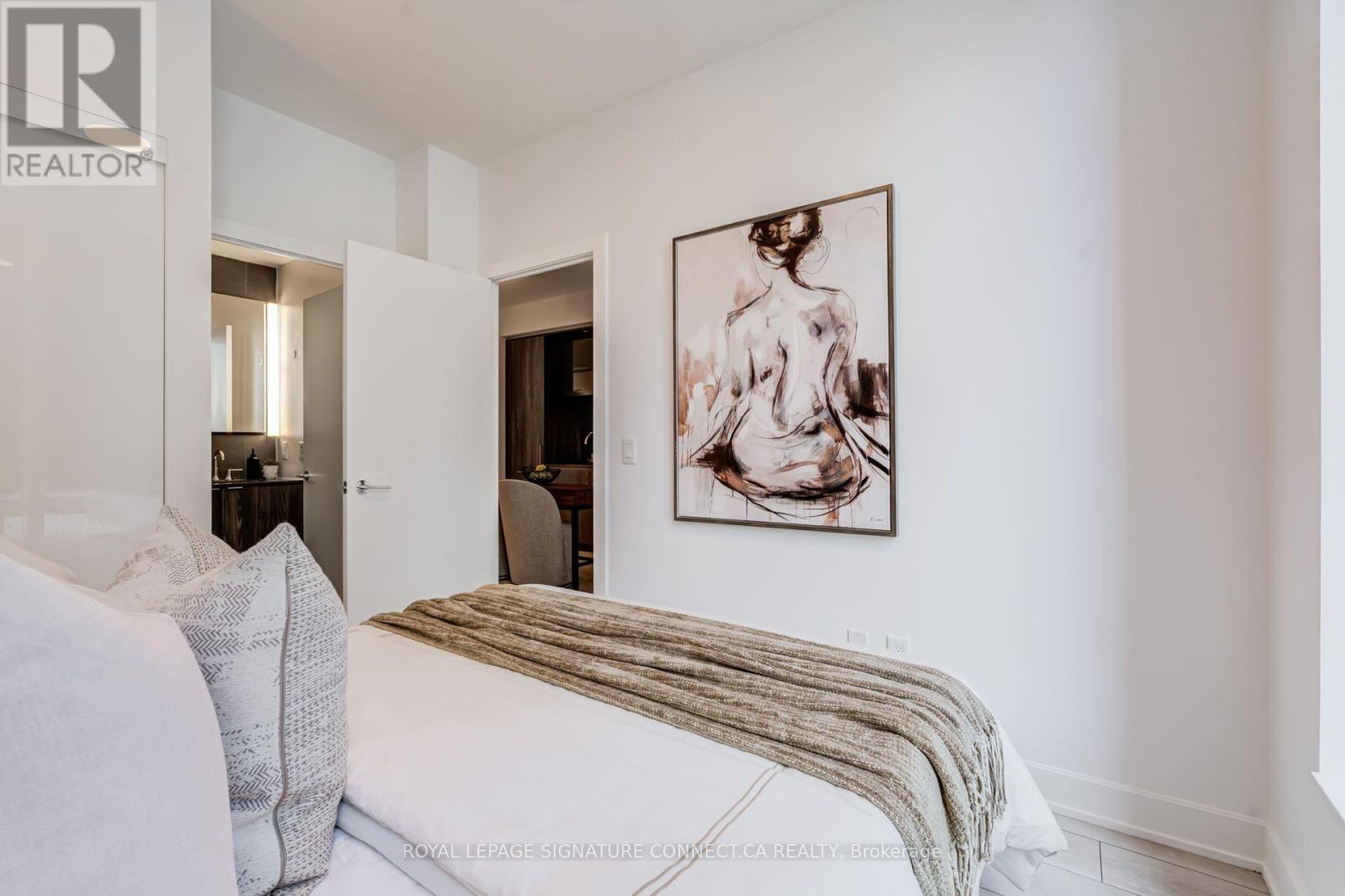 #317 15 MERCER STREET - 19