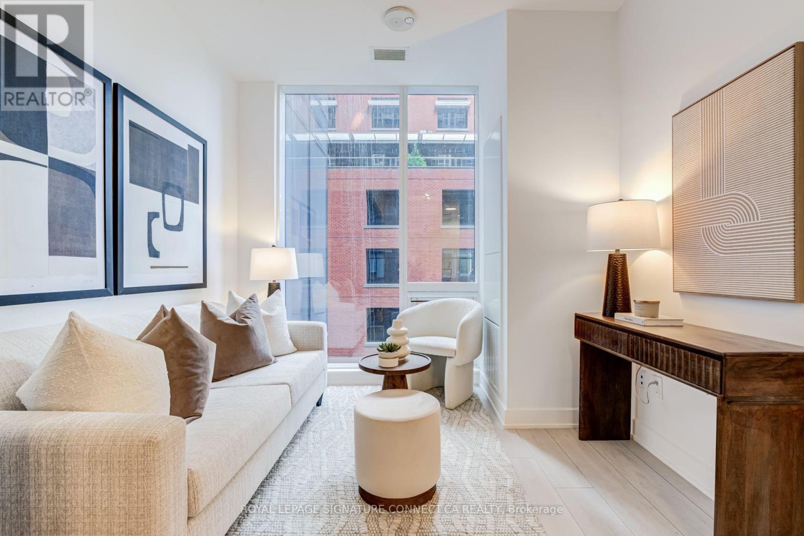 #317 15 MERCER STREET - 4