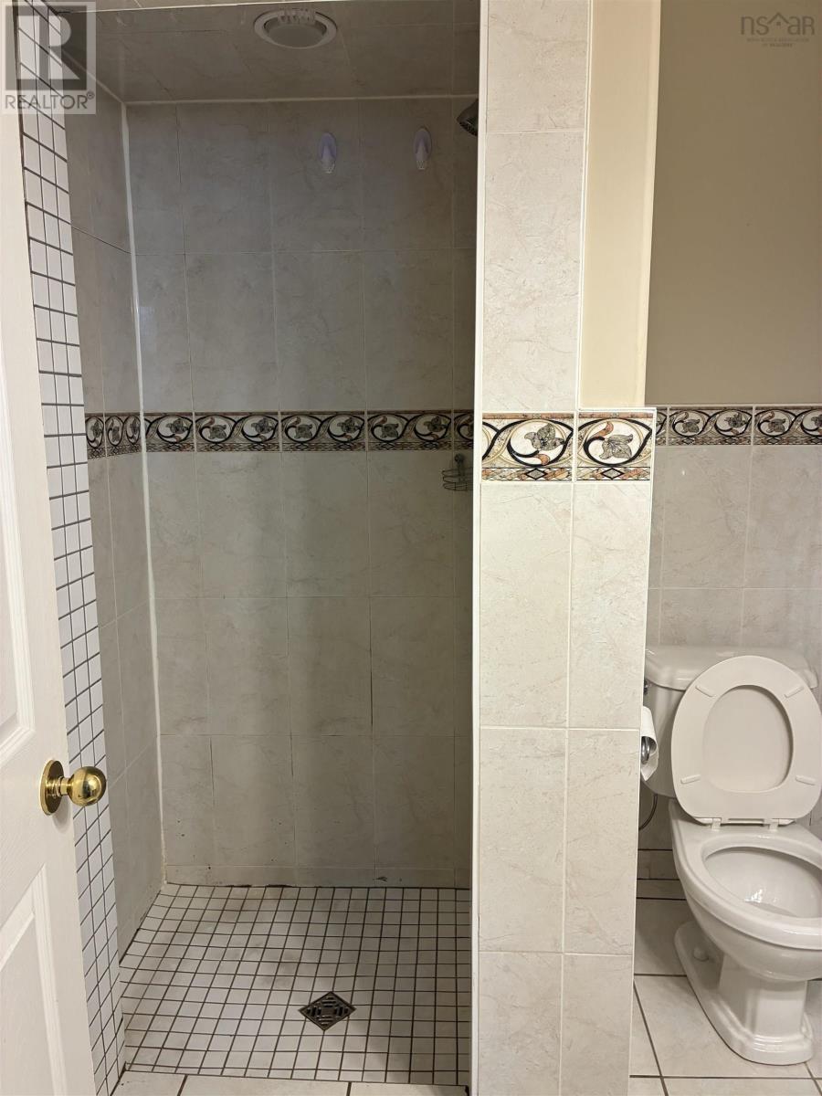 1266 Queen Street - 20