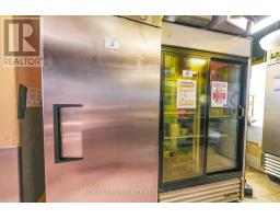 9 - 200 Carnwith Drive E, Whitby, ON L1M0A1 Photo 14