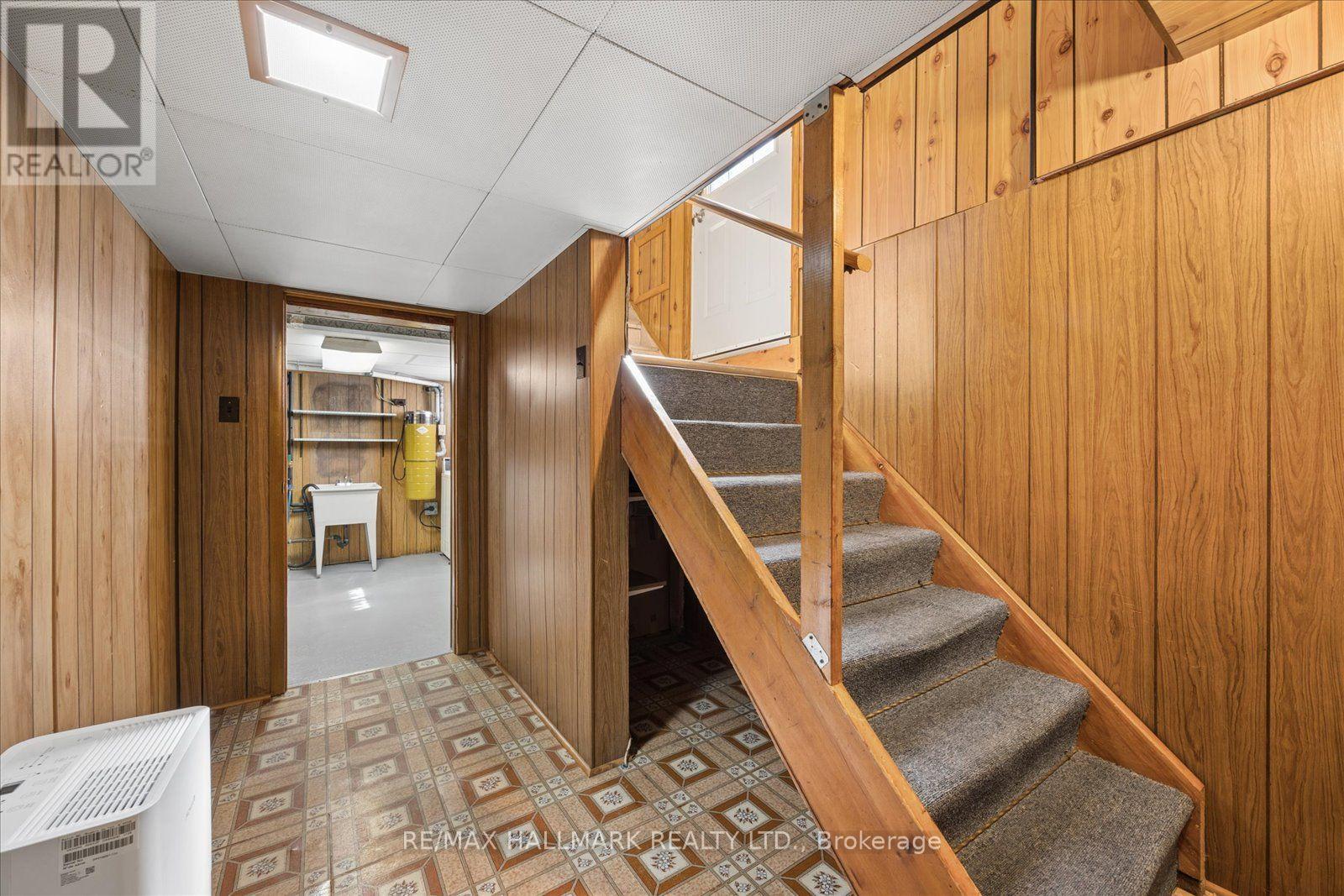 139 ELINOR AVENUE - 26