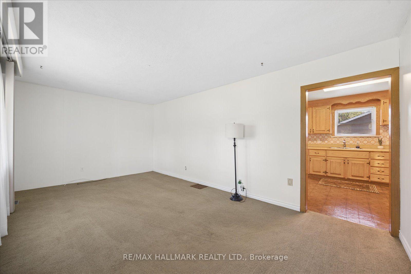 139 ELINOR AVENUE - 7