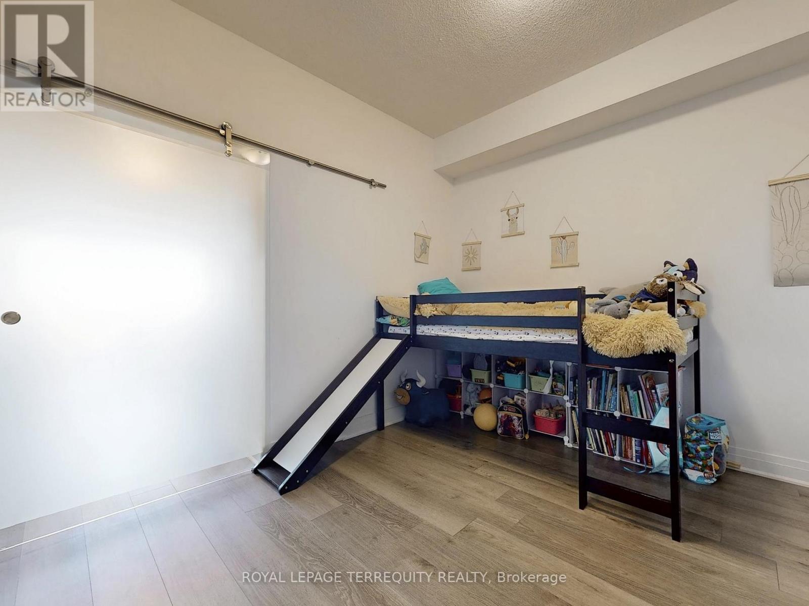 #1110 3220 SHEPPARD AVENUE E - 16