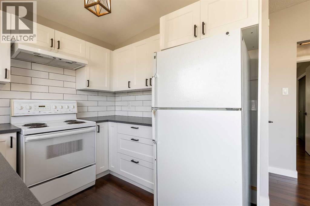 2702 11 Avenue N - 8