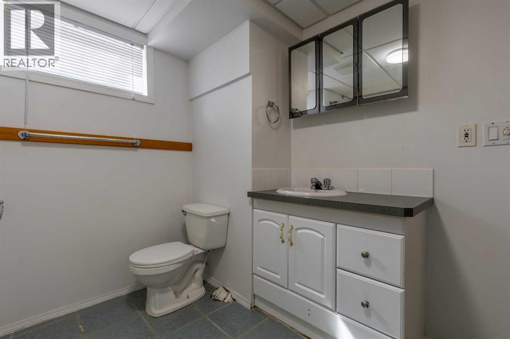 2702 11 Avenue N - Image 28