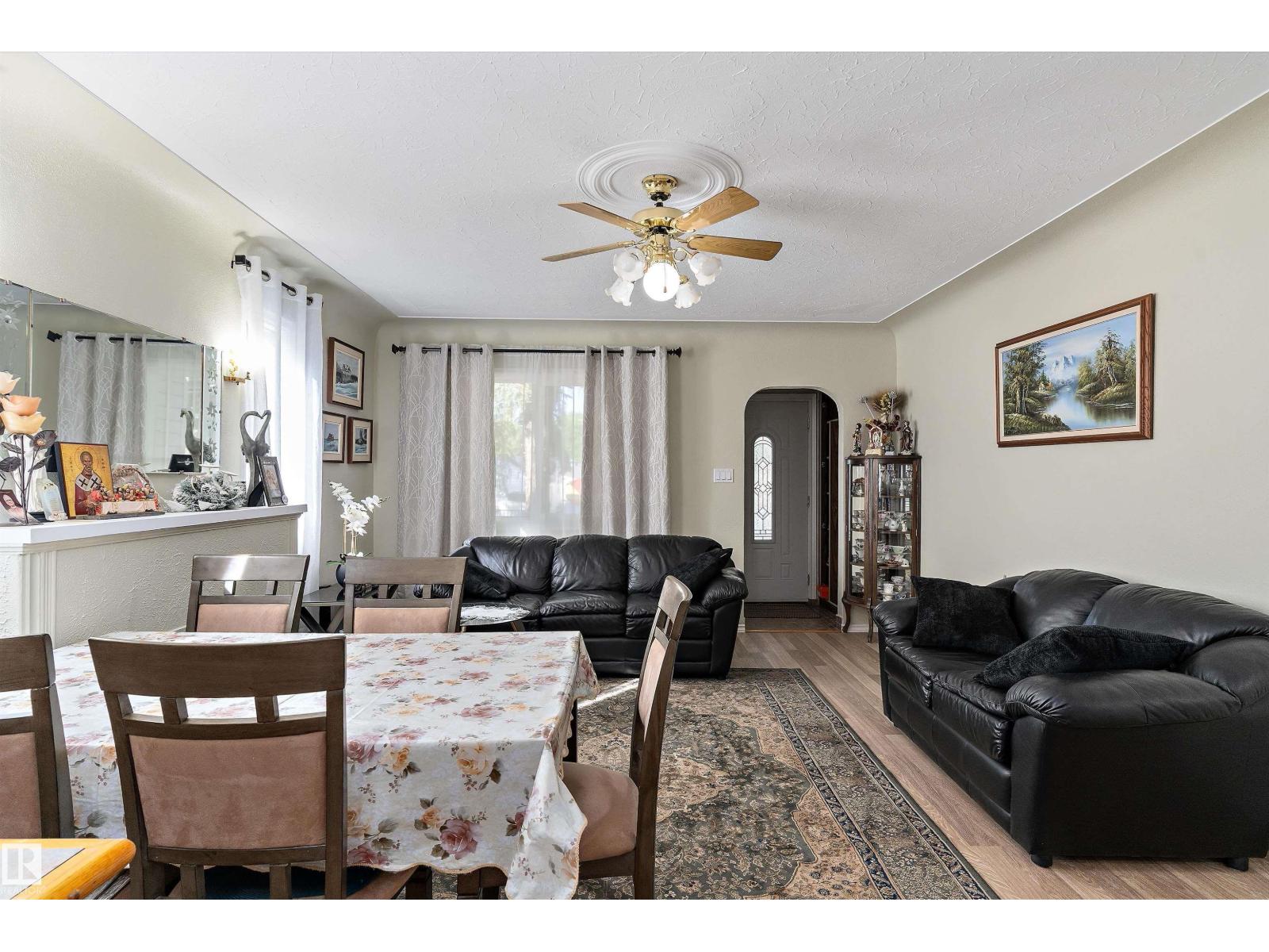 11911 70 ST NW, Montrose (Edmonton), Edmonton photo 2