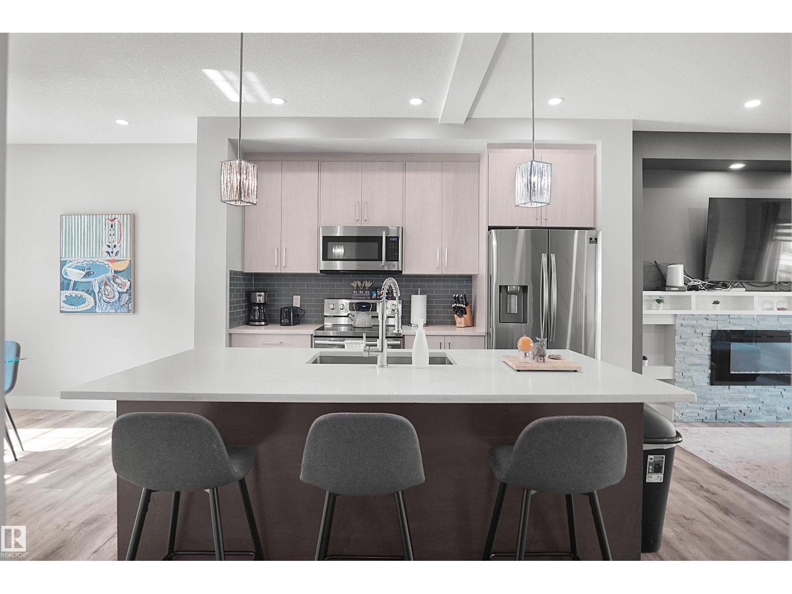 #15 230 EDGEMONT RD NW - 13