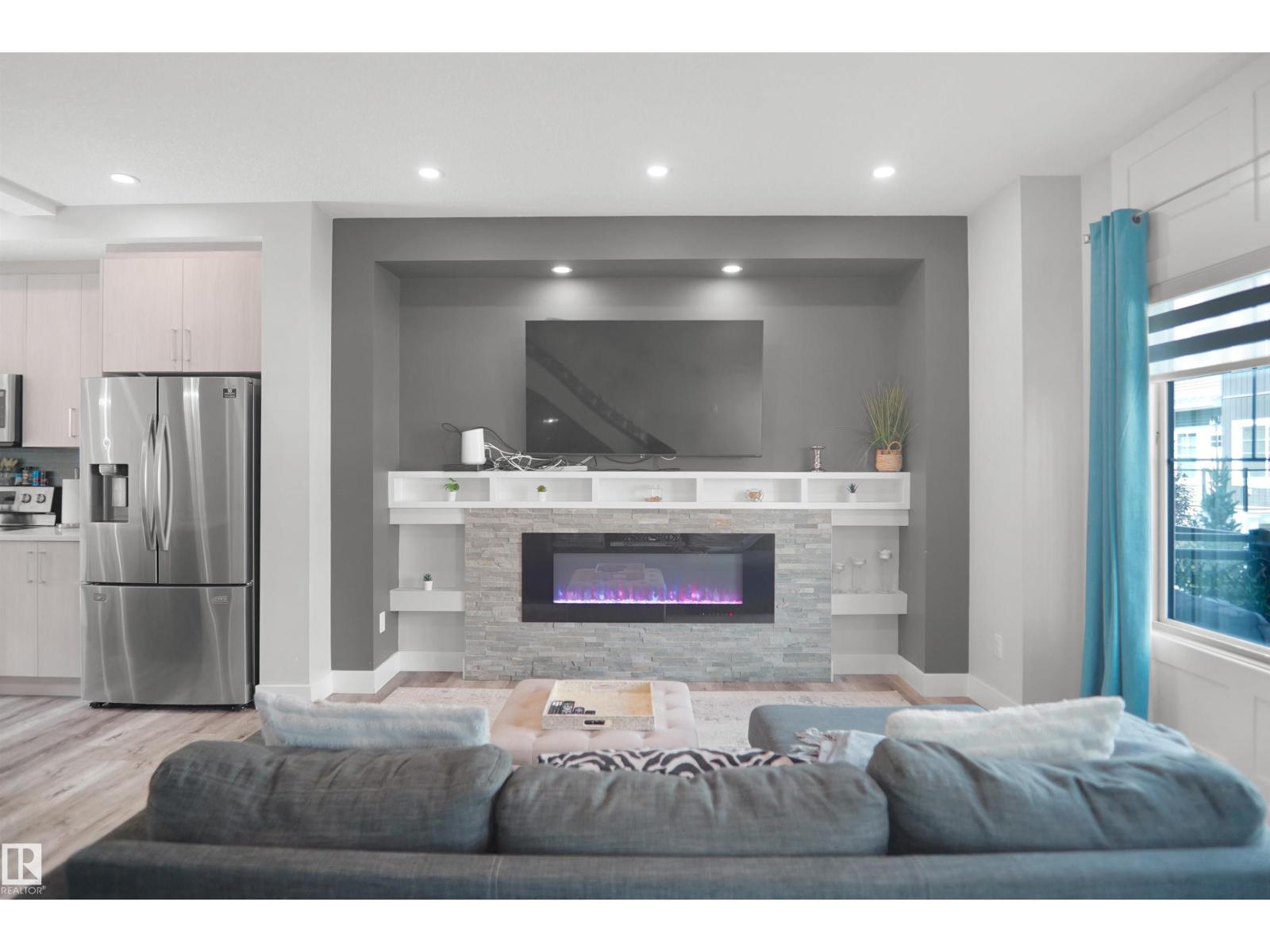 #15 230 EDGEMONT RD NW - 9