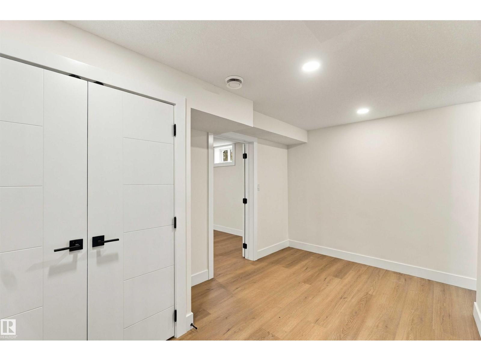 13203 136A AV NW - 34