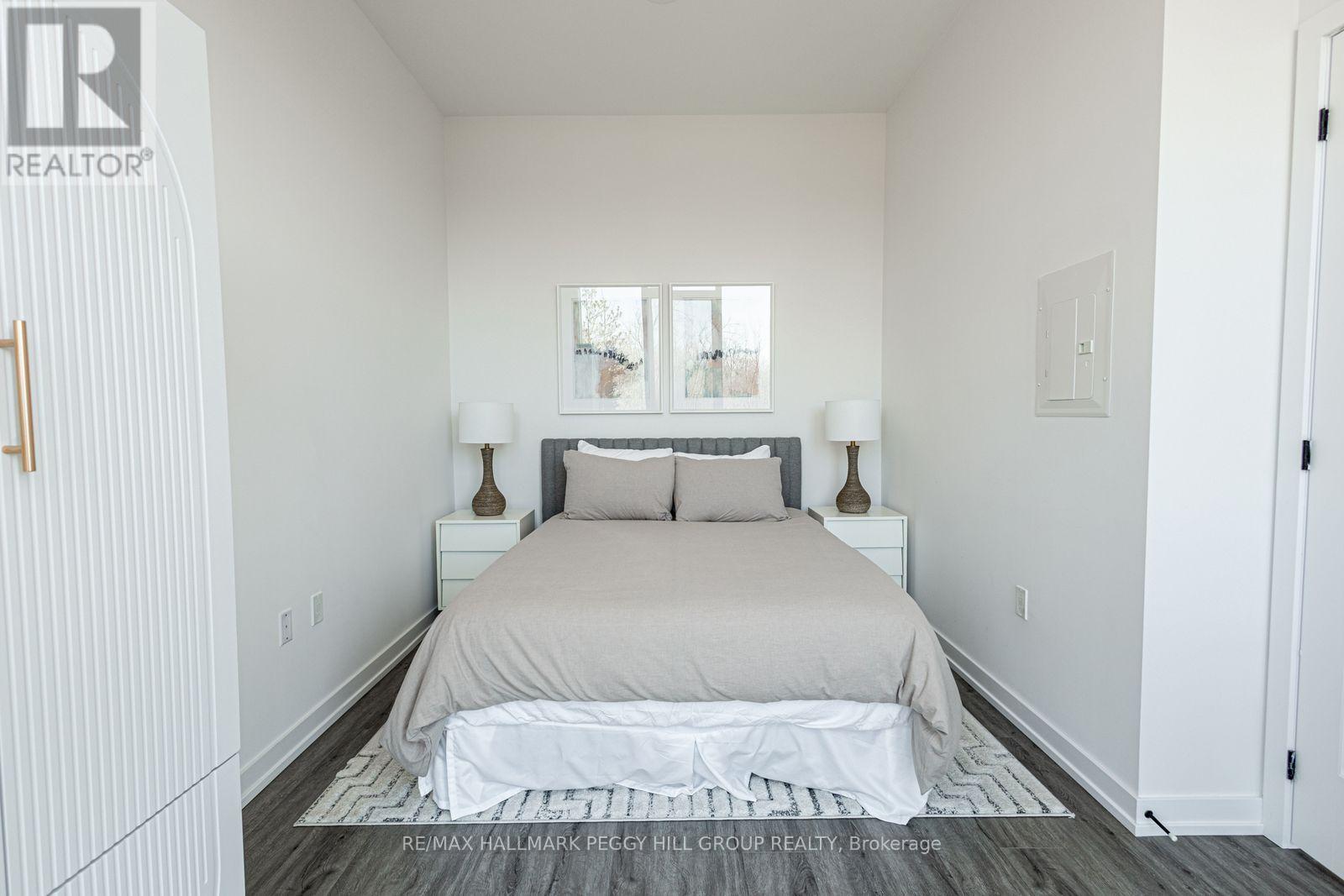 #443 415 SEA RAY AVENUE - Image 9