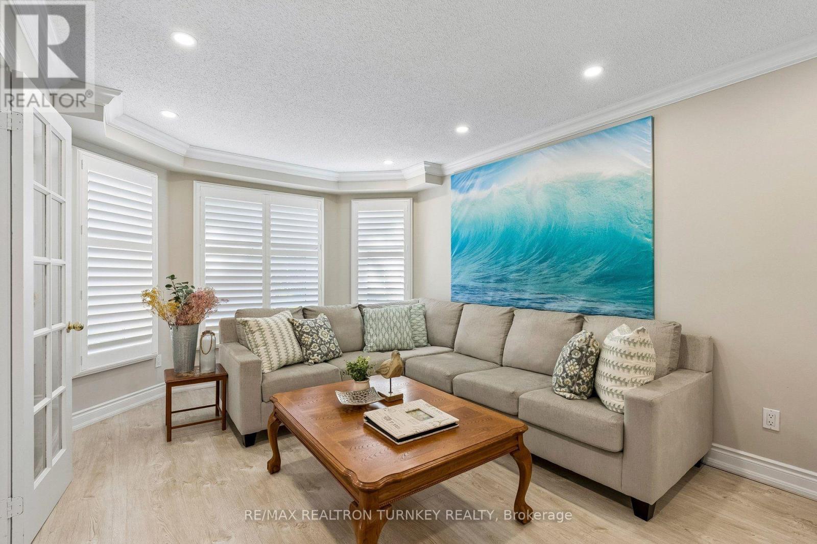 263 CHAMBERS CRESCENT - 11