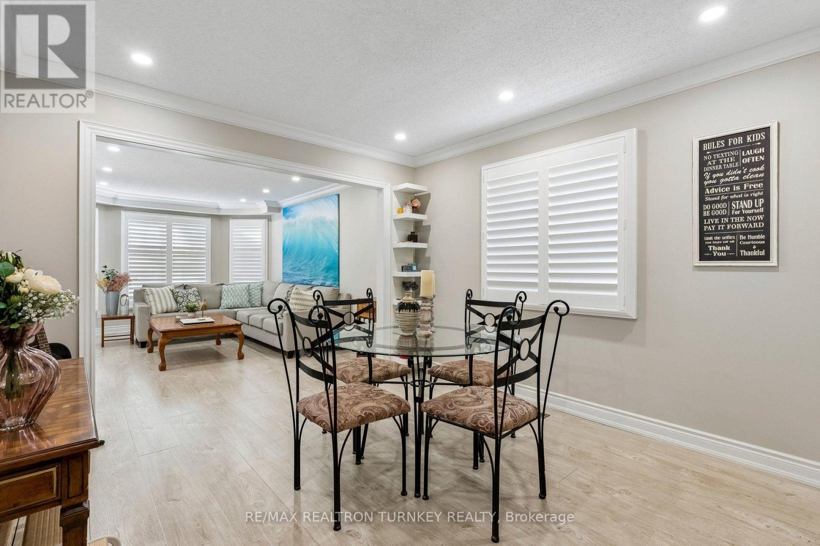 263 CHAMBERS CRESCENT - 12