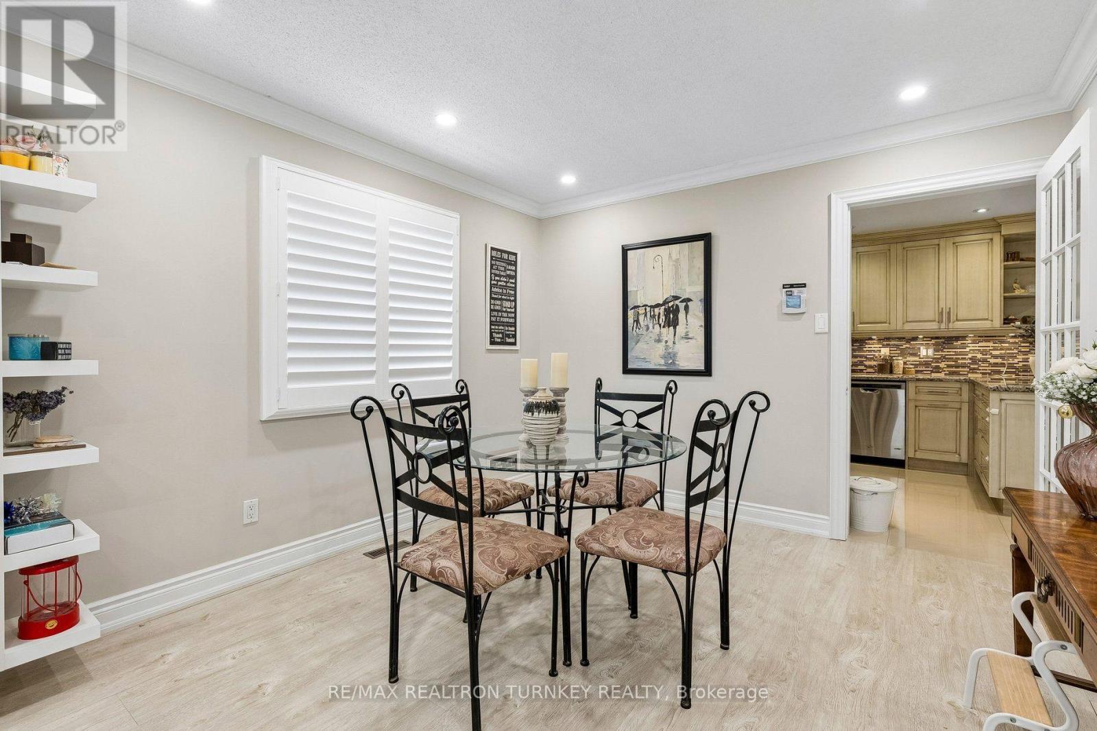 263 CHAMBERS CRESCENT - 13