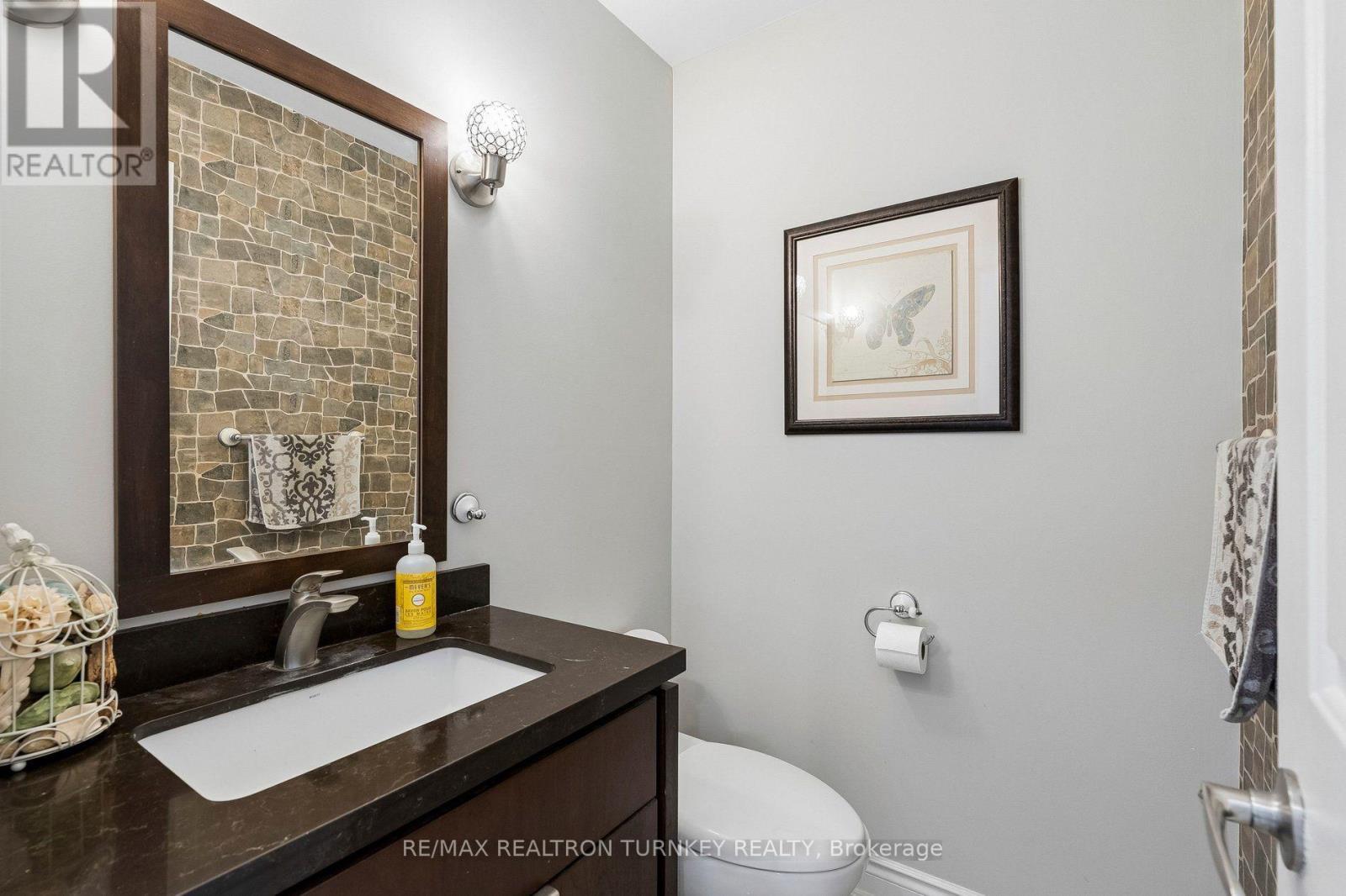 263 CHAMBERS CRESCENT - 24