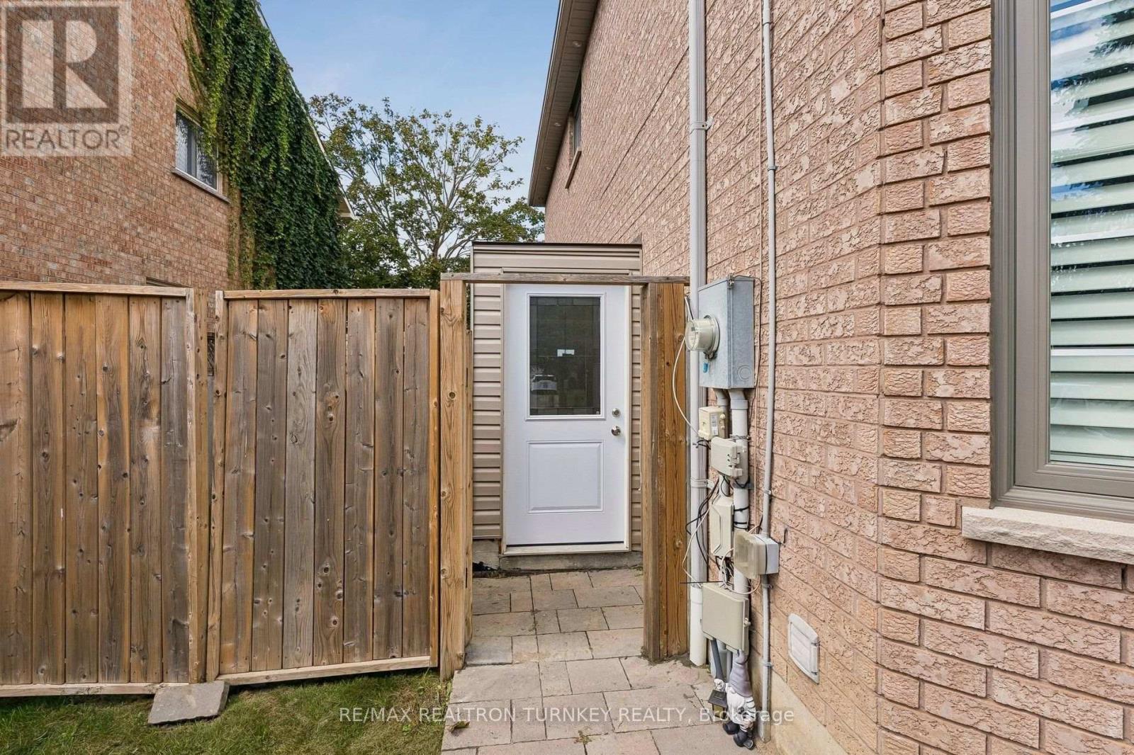 263 CHAMBERS CRESCENT - Image 46