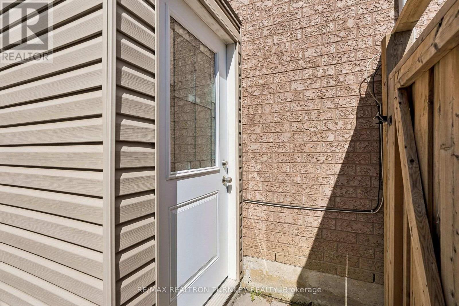 263 CHAMBERS CRESCENT - Image 47