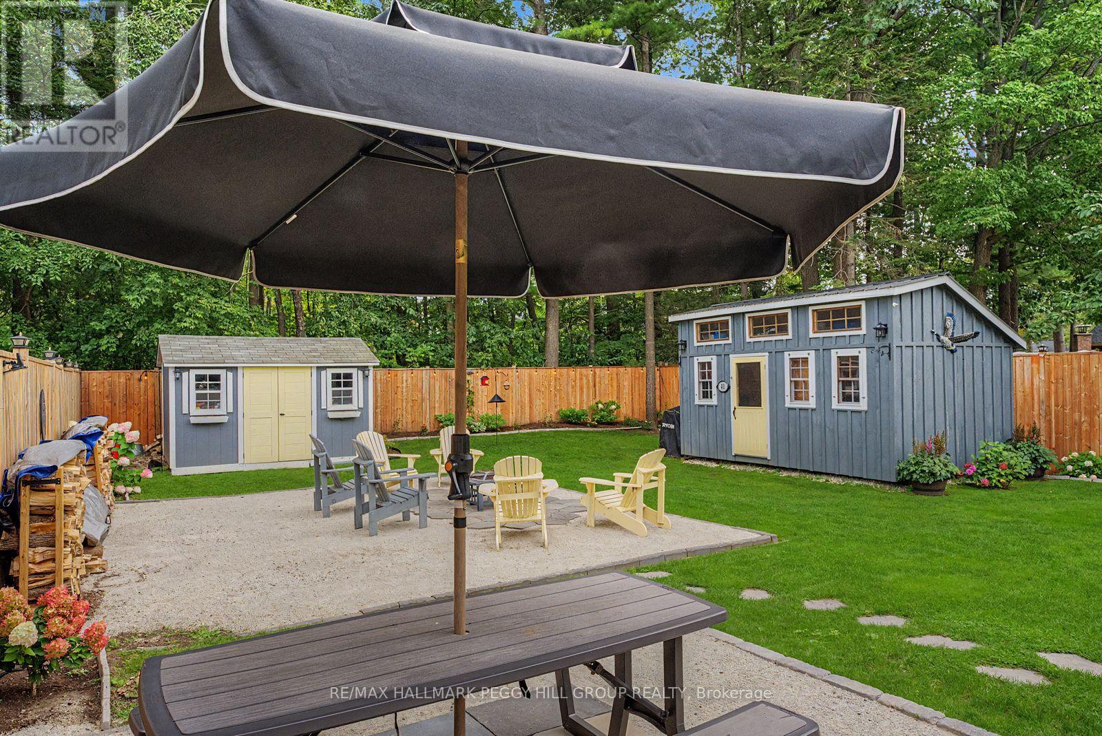 41 LAIDLAW STREET, Wasaga Beach — photo 2