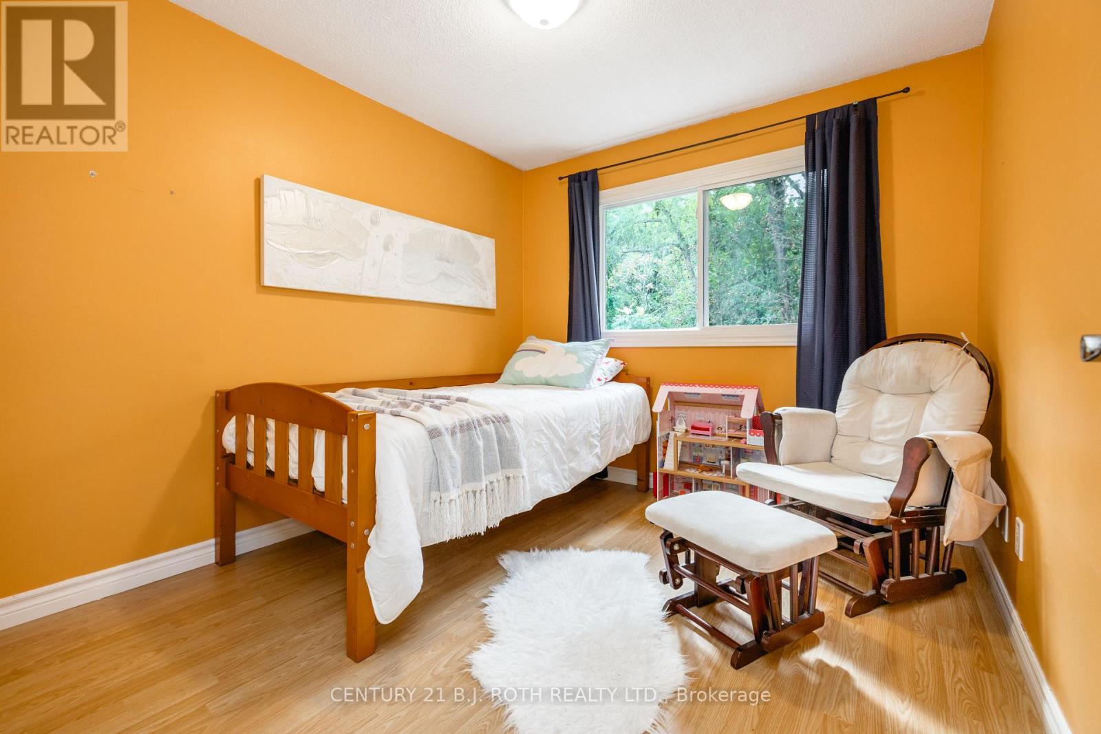 #31 52 ADELAIDE STREET - Image 24