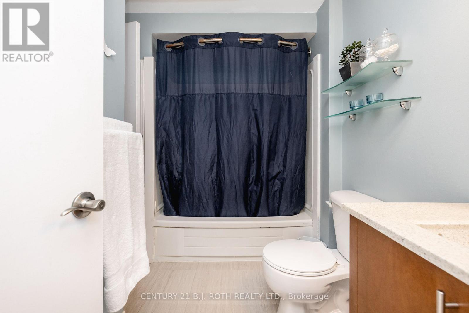 #31 52 ADELAIDE STREET - Image 29