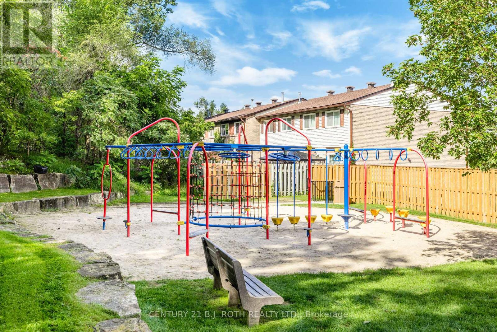 #31 52 ADELAIDE STREET - Image 37