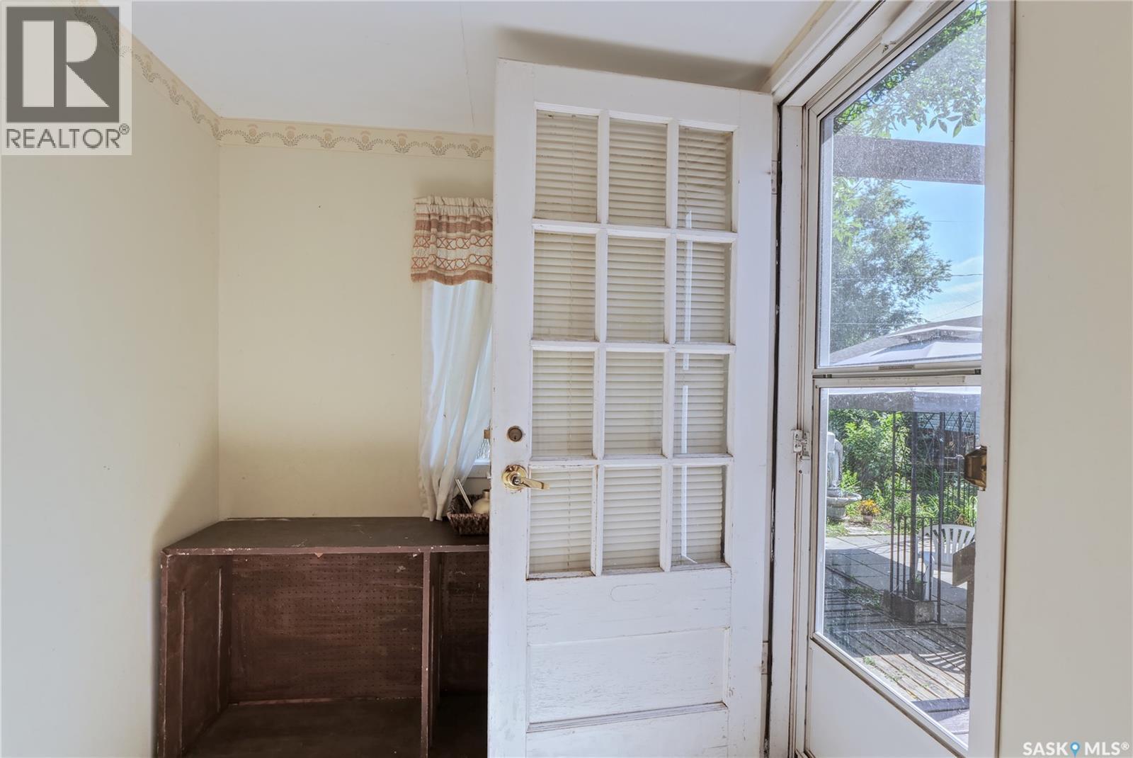 1137 Monk AVENUE - Image 29