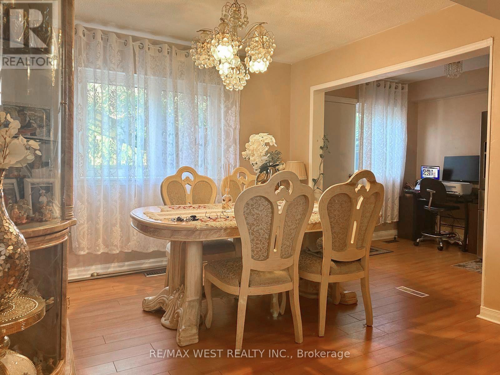 #134 6458 FINCH AVENUE W - 7