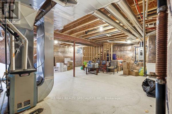 542 REMEMBRANCE ROAD - Image 35