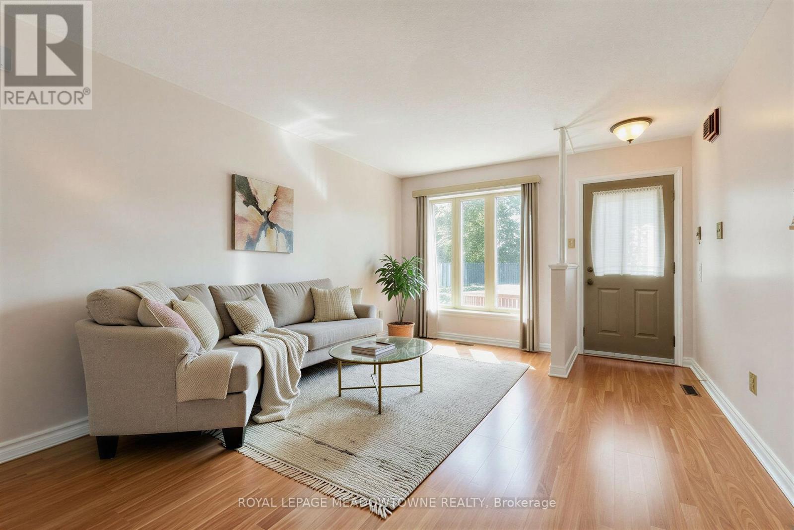 100 MARTINDALE CRESCENT - 6