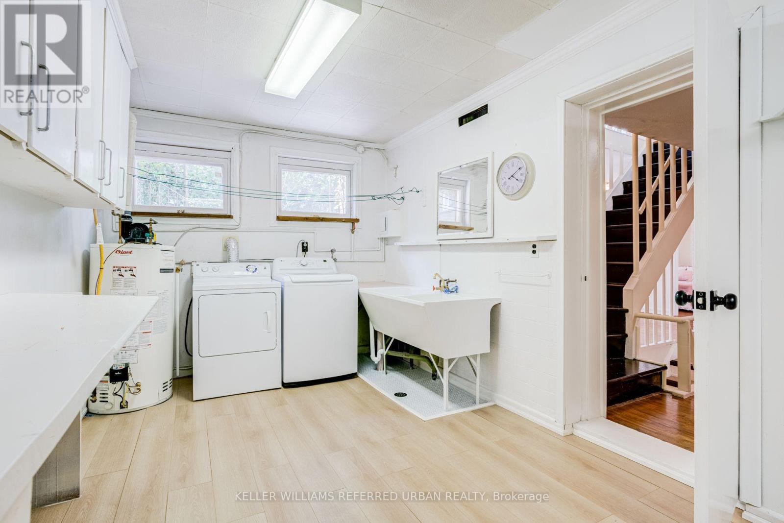 30 RAMBERT CRESCENT - Image 32