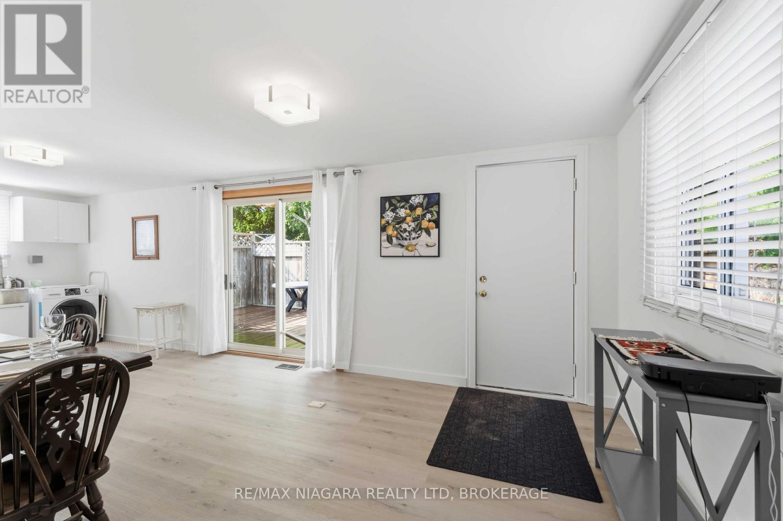 6317 CHURCHILL STREET - 17