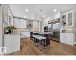 Mud room - 2032 90 St Sw, Edmonton, AB T6X2C5 Photo 9