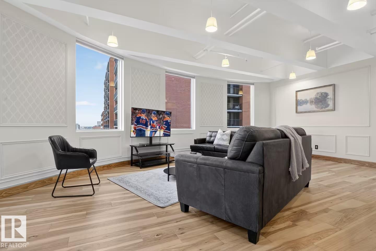 #501 10105 109 ST NW - 6