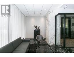 401 - 9 Deer Park Crescent, Toronto, ON M4V2C4 Photo 14