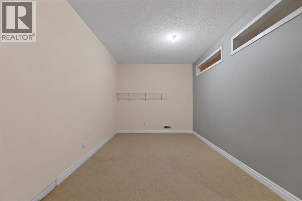 160 SKYVIEW SHORES Manor NE - 45