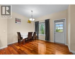 160 SKYVIEW SHORES Manor NE - photo 17