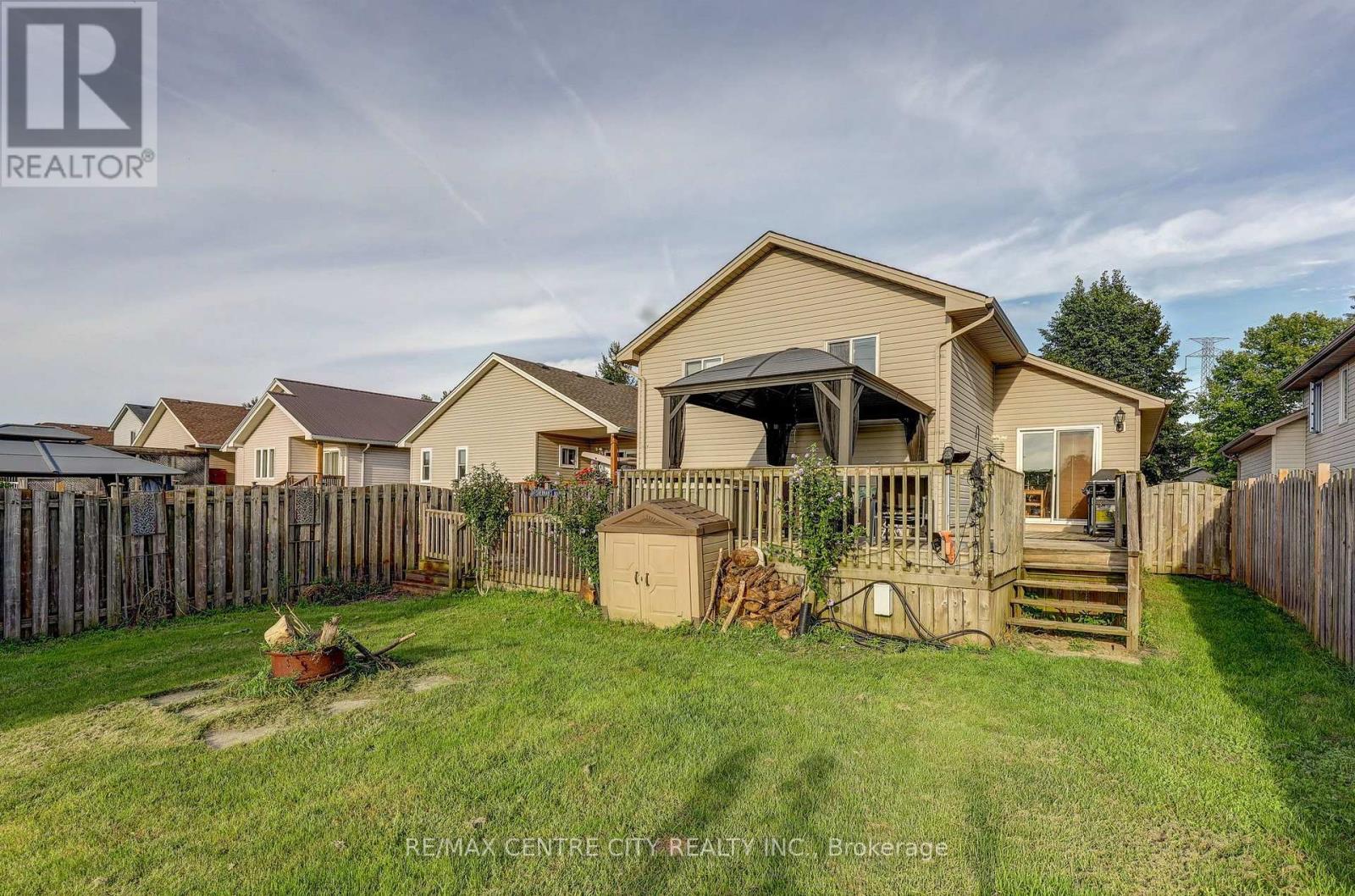 26 GLENVIEW COURT - 11