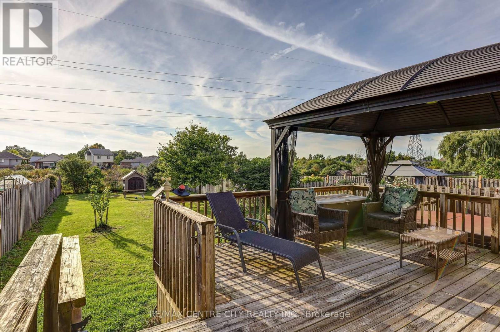 26 GLENVIEW COURT - 14
