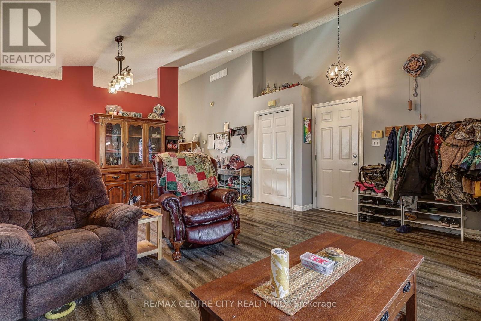 26 GLENVIEW COURT - Image 25