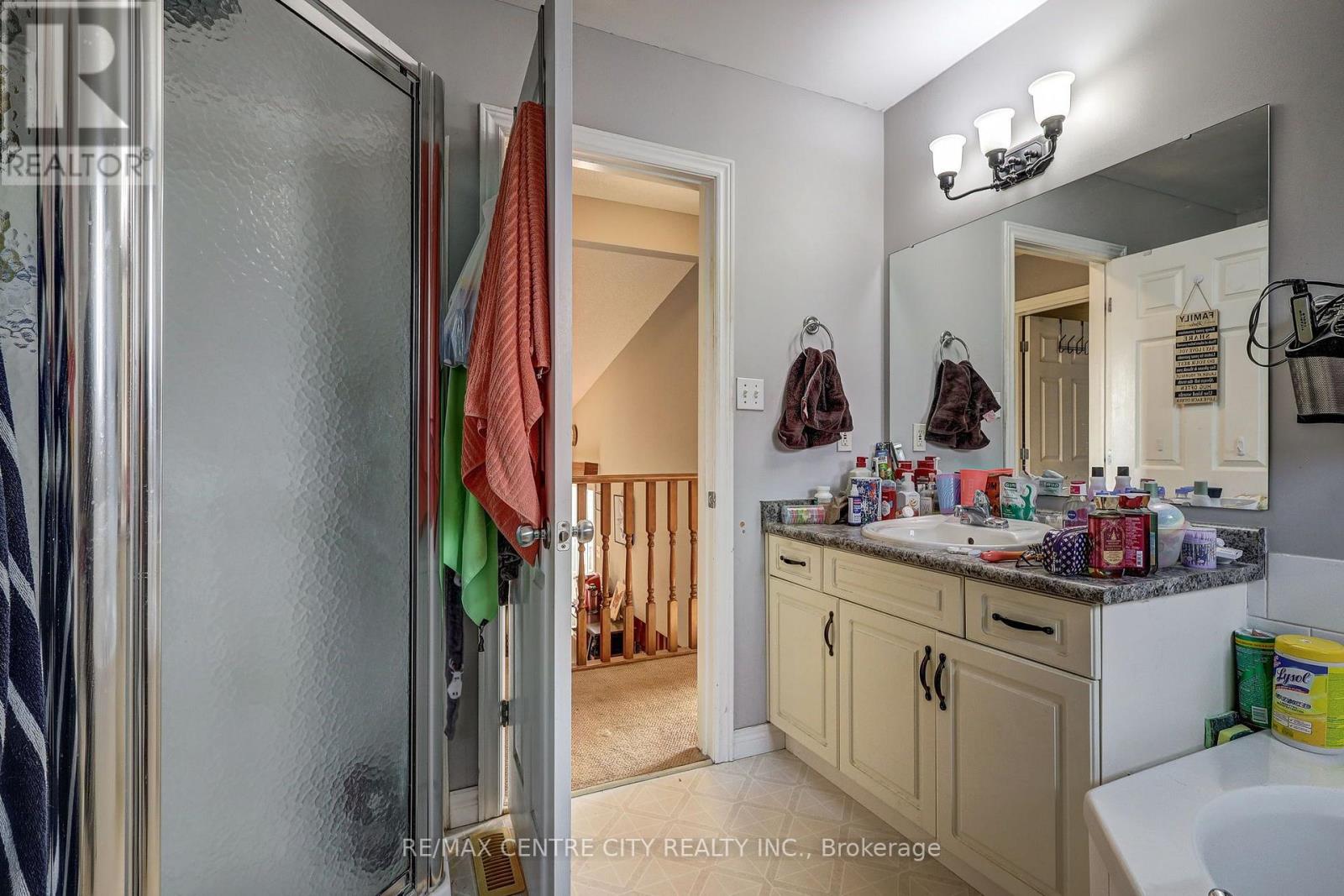26 GLENVIEW COURT - 35