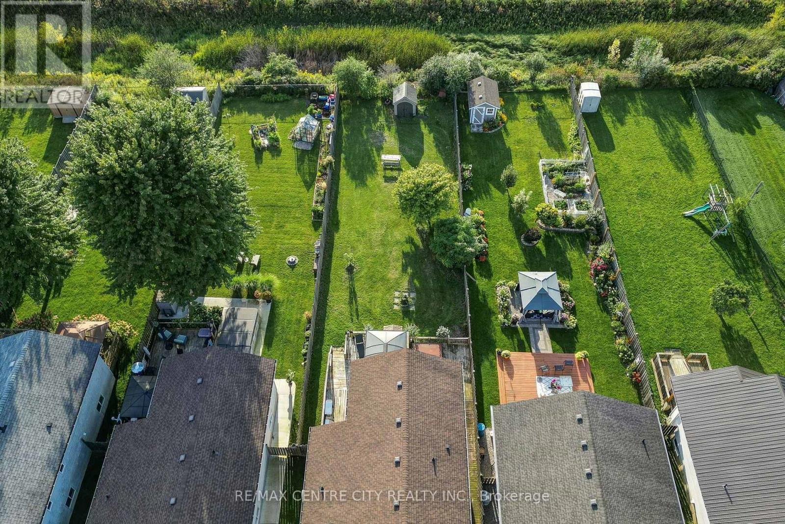 26 GLENVIEW COURT - 6