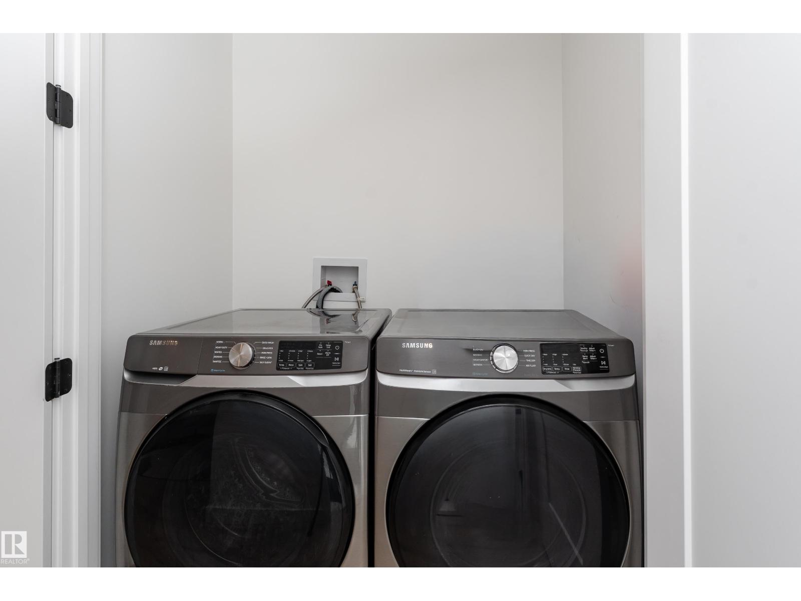 10138 90 ST NW - 34