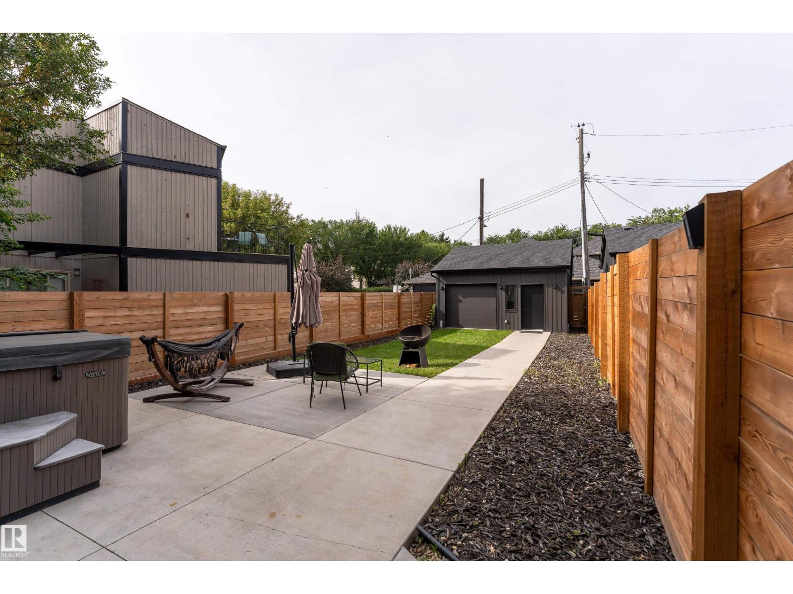 10138 90 ST NW - 39