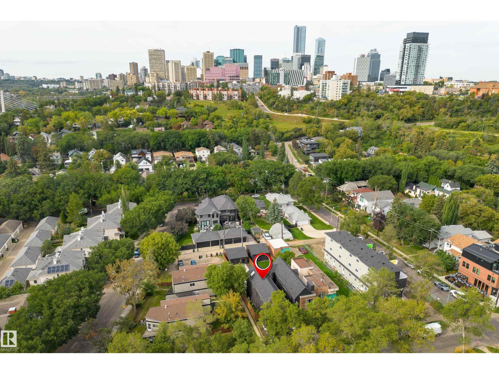 10138 90 ST NW - 48