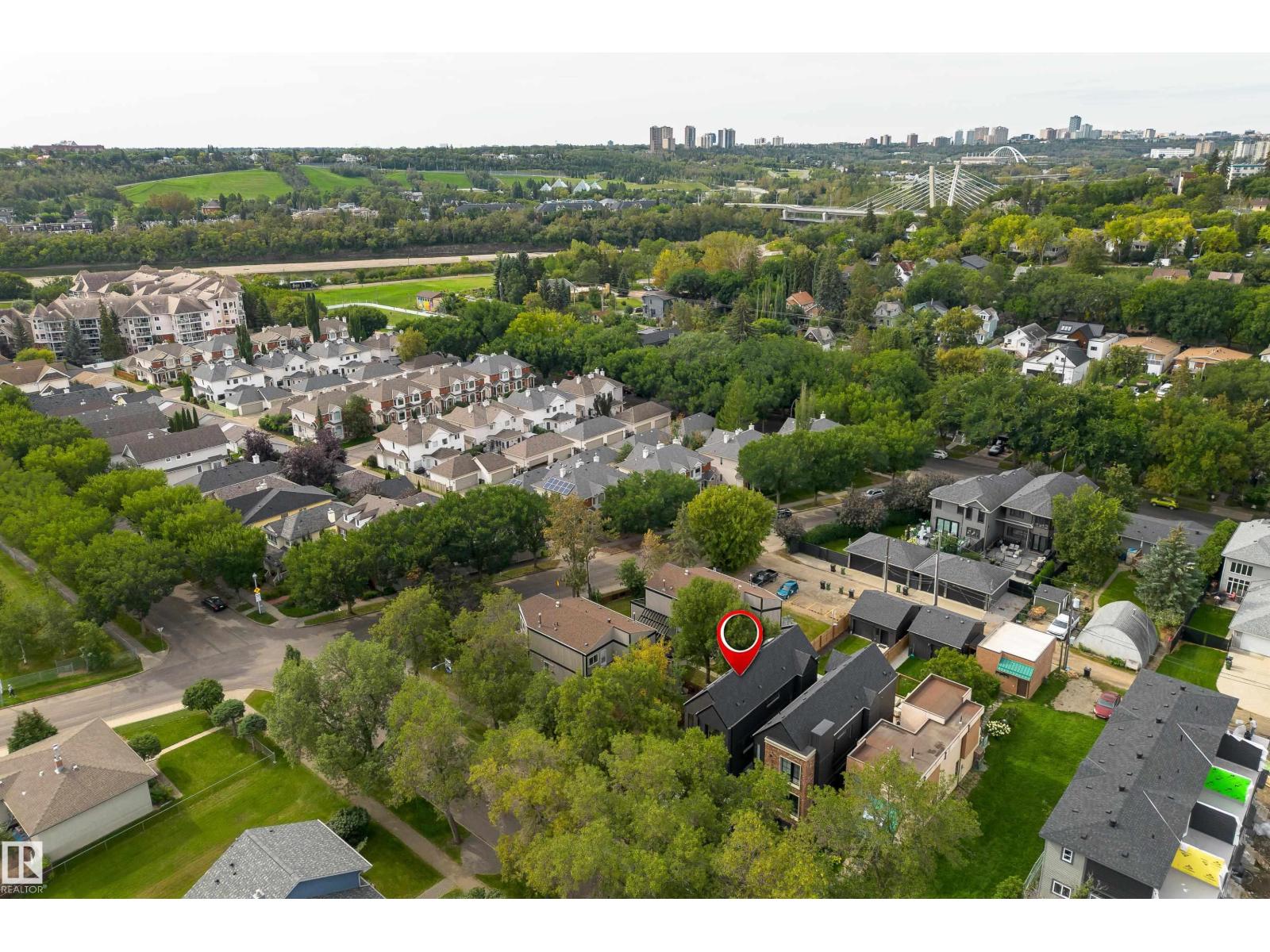 10138 90 ST NW - 46