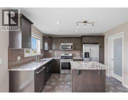 4pc Bathroom - 205 Cityscape Gardens Ne, Calgary, AB T3J0J7 Photo 11