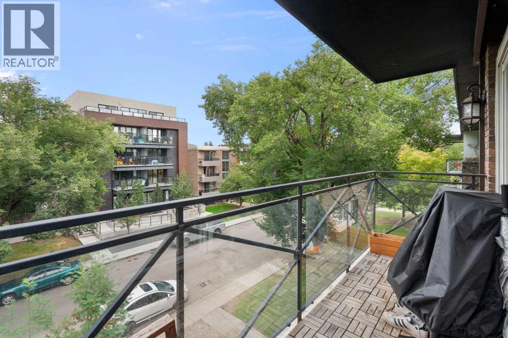 #401 120 24 Avenue SW - 24