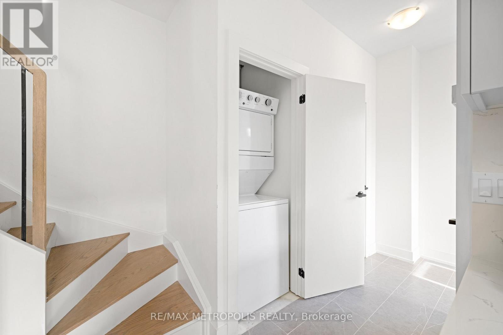 447 LANSDOWNE AVENUE - Image 40